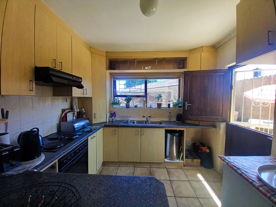 To Let 2 Bedroom Property for Rent in Jagtershof Western Cape
